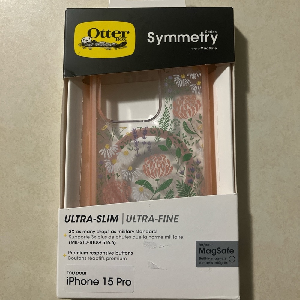 NWT Otterbox Symmetry Series iPhone 15 Pro case